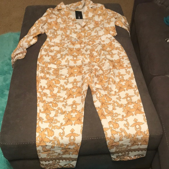 Fashion Nova Pants - Plus size 2 piece Pants suit